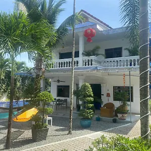 villa-blue-lagoon.hotelssihanoukville.net/