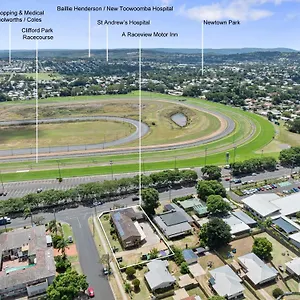 a-raceview-motor-inn.queenslandhotels.net/